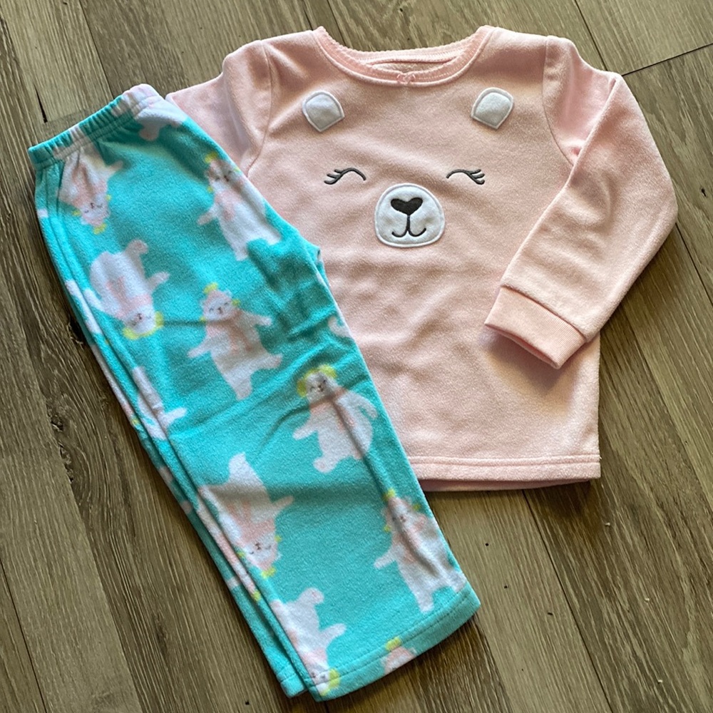 Carter’s 2T Fleece Winter Bear Pajamas